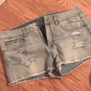 AE shortie denim shorts